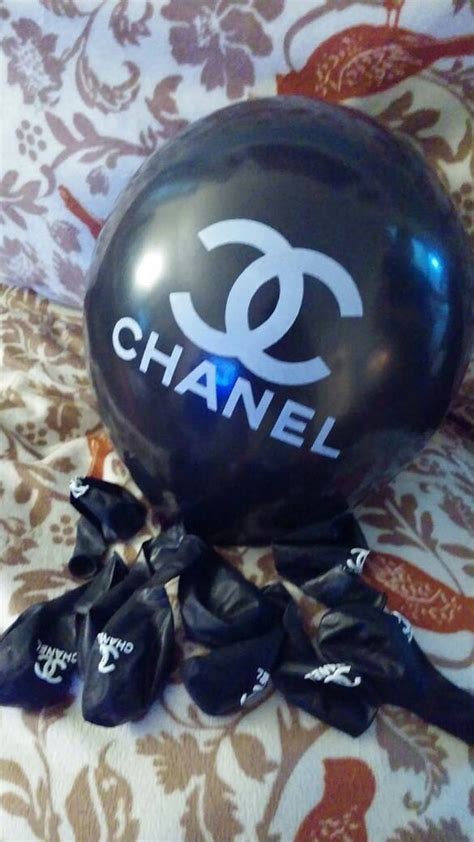 chanel logo balloons